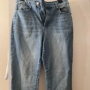 Bellbottom/ Bootcut jeans 💙